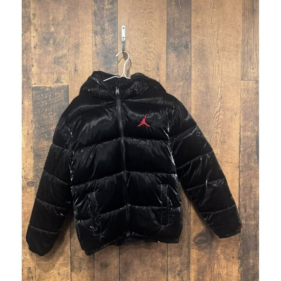 Nike Kids Air Jordan Boxy Fit Puffer Jacket Shiny XL EUC - Picture 2 of 5